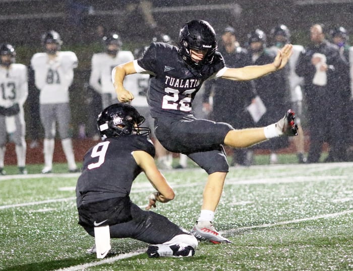 Tualatin Tigard football Oregon October 28 2022 Dan Brood 42